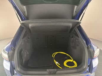 Volkswagen ID.4 Pro Performance 77kWh Life (204 ps) - BLIND SPOT ASSIST - BLUETO