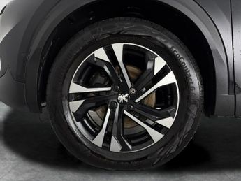 Peugeot E-2008 50kWh GT (7kW Charger) (136 ps) - LED - REVERSE CAM - NAV