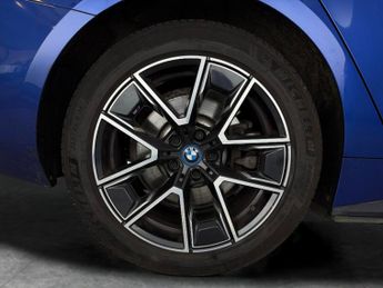 BMW i4 40 83.9kWh M Sport Gran Coupe eDrive (340 ps) - ACTIVE LANE ASSI