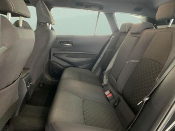 Toyota Corolla 1.8 VVT-h Icon Touring Sports CVT (140 ps) - HEATED SEATS