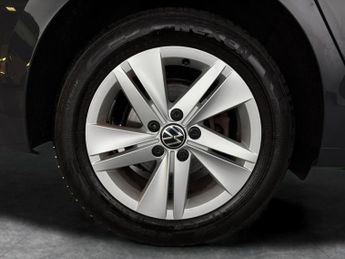 Volkswagen Golf 1.5 eTSI MHEV Life DSG (150 ps) - BLUETOOTH - DIGITAL DASH - PAR