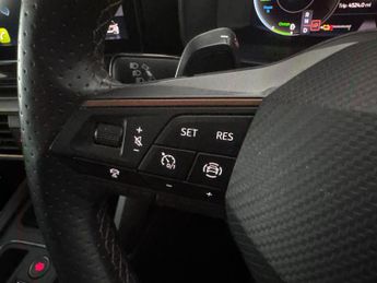 Cupra Formentor 1.4 eHybrid 12.8kWh V2 Plug-in DSG (204 ps) - LED - REVERSE CAM 