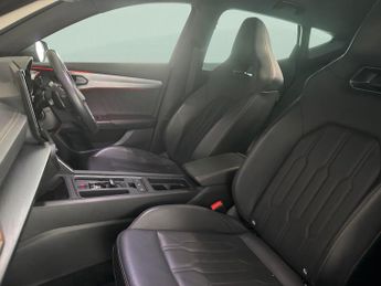 Cupra Formentor 1.4 eHybrid 12.8kWh V2 Plug-in DSG (204 ps) - LED - REVERSE CAM 