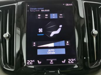 Volvo XC60 2.0h T6 Recharge 11.6kWh Inscription Plug-in AWD (340 ps) - CARP