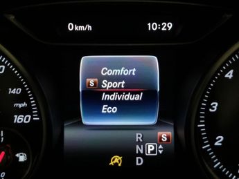 Mercedes-Benz GLA 1.6 GLA180 GPF Urban Edition 7G-DCT (122 ps) - COMFORT PACK - KE
