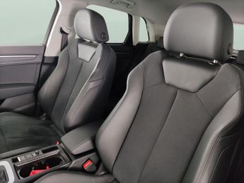 Audi Q3 1.5 TFSI CoD 35 Sport S Tronic (150 ps) - LANE ASSIST