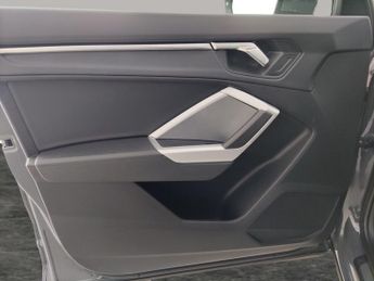 Audi Q3 1.5 TFSI CoD 35 Sport S Tronic (150 ps) - LANE ASSIST