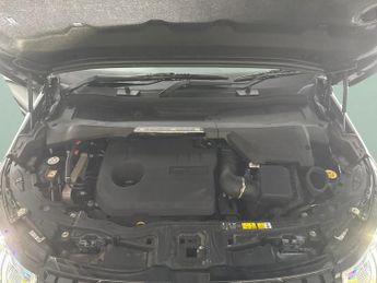 Land Rover Discovery Sport 1.5 P300e 12.2kWh R-Dynamic HSE Plug-in 4WD (309 ps) - KEYLESS E