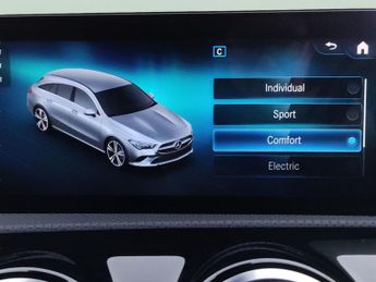 Mercedes-Benz CLA 1.3 CLA250e 15.6kWh AMG Line (Premium) Shooting Brake Plug-in 8G
