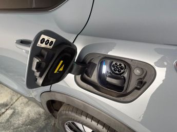 Volvo C40 Recharge 69kWh Core (231 ps) - BLUETOOTH - CRUISE - CLIMATE CONT