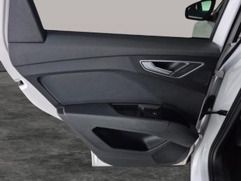 Audi Q4 E-tron 150kW 40 82kWh S Line [C+S] - CARPLAY - LED - REVERSE CAM