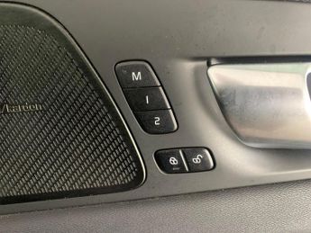 Volvo XC60 2.0h T6 Recharge 18.8kWh Plus Plug-in AWD (350 ps) - ADAPT CRUIS