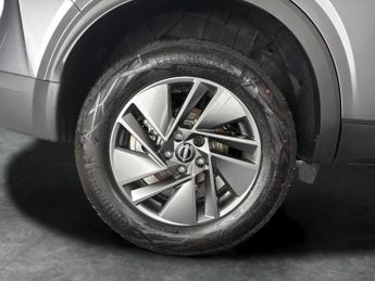 Nissan Qashqai 1.3 DIG-T MHEV Acenta Premium XTRON (158 ps) - BLIND SPOT ASSIST