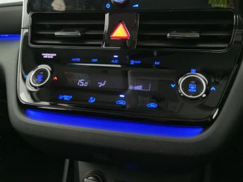 Hyundai Ioniq 38.3kWh Premium (136 ps) - LED - REVERSE CAM - NAV