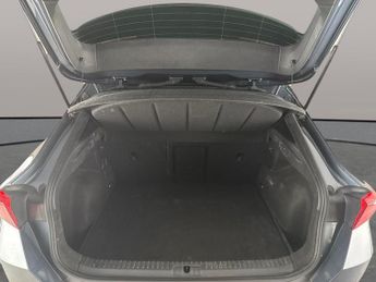 Cupra Formentor 1.4 eHybrid 12.8kWh V2 Plug-in DSG (204 ps) - LED - REVERSE CAM 