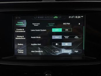 MG Mg5 61.1kWh Exclusive Long Range (156 ps) - HEATED LEATHER - LANE DE