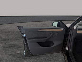 Tesla Model Y Long Range RWD (346 ps) - HEATED STEERING - BLIND SPOT ASSIST - 