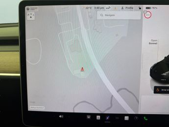 Tesla Model Y Long Range RWD (346 ps) - HEATED STEERING - BLIND SPOT ASSIST - 