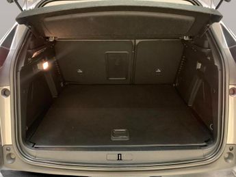 Peugeot 3008 1.6 13.2kWh Allure Premium Plug-in e-EAT (225 ps) - LANE DEPARTU