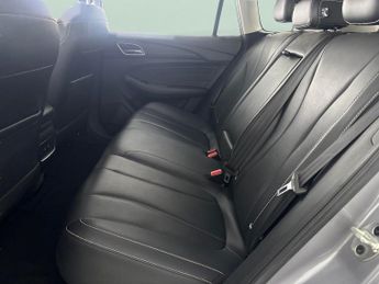 MG Mg5 61.1kWh Exclusive Long Range (156 ps) - HEATED LEATHER - LANE DE