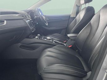 MG Mg5 61.1kWh Exclusive Long Range (156 ps) - HEATED LEATHER - LANE DE