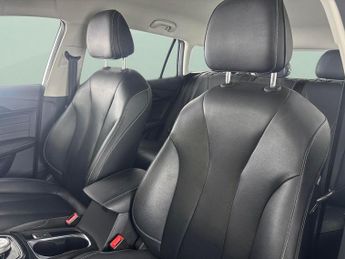 MG Mg5 61.1kWh Exclusive Long Range (156 ps) - HEATED LEATHER - LANE DE