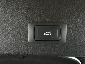Audi e-tron 55 Technik Sportback quattro 95kWh (11kW Charger) (408 ps) - ADJ