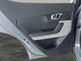 Polestar Polestar 2 Single Motor 69kWh Standard Range Fastback FWD (231 ps) - APPLE 