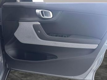 Polestar Polestar 2 Single Motor 69kWh Standard Range Fastback FWD (231 ps) - APPLE 