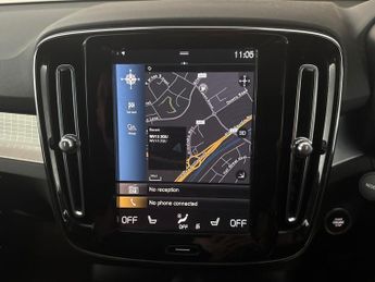 Volvo XC40 1.5h T4 Recharge 10.7kWh Plus Plug-in (211 ps) - SURROUND VIEW -