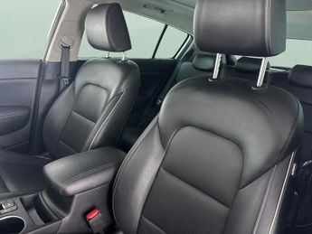 Kia Sportage 1.6 CRDi MHEV 3 DCT (134 bhp) - REVERSE CAM - NAV - LEATHER