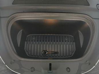 Tesla Model Y (Dual Motor) Long Range 4WDE (384 bhp) - HEATED WHEEL - LEATHER 