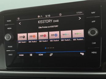 Volkswagen T-Roc 1.5 TSI Match DSG (150 ps) - KEYLESS ENTRY - PARK ASSIST - LED