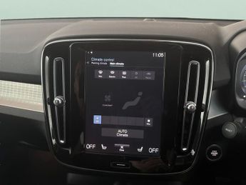 Volvo XC40 1.5h T4 Recharge 10.7kWh Plus Plug-in (211 ps) - KEYLESS ENTRY