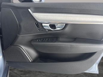 Volvo S90 2.0 T4 Momentum Plus (190 ps) - LED - REVERSE CAM - SAT NAV