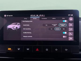 MG Mg4 64kWh Trophy Long Range (203 ps) - KEYLESS ENTRY - LED - REVERSE