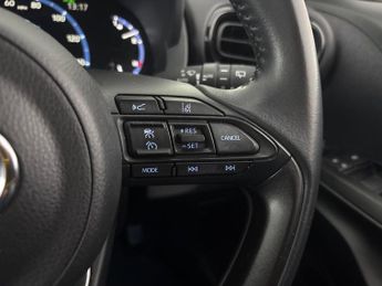 Toyota Yaris Cross 1.5 VVT-h Design E-CVT (116 ps) - REVERSE CAM - LANE DEPARTURE A