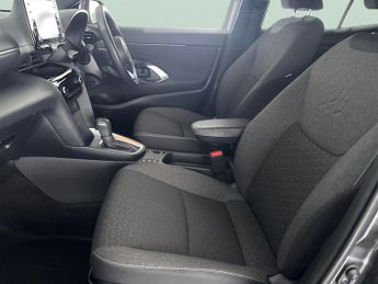 Toyota Yaris Cross 1.5 VVT-h Design E-CVT (116 ps) - REVERSE CAM - LANE DEPARTURE A