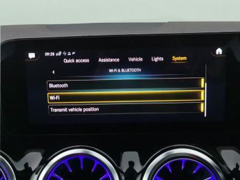 Mercedes-Benz EQA EQA 250+ 70.5kWh AMG Line (190 ps) - HEATED LEATHER - MIRROR PAC