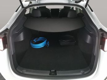 Tesla Model Y (Dual Motor) Long Range 4WDE (384 bhp) - HEATED WHEEL - LEATHER 
