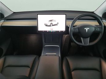 Tesla Model Y (Dual Motor) Long Range 4WDE (384 bhp) - HEATED WHEEL - LEATHER 