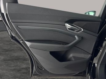 Audi e-tron 55 Technik Sportback quattro 95kWh (11kW Charger) (408 ps) - ADJ