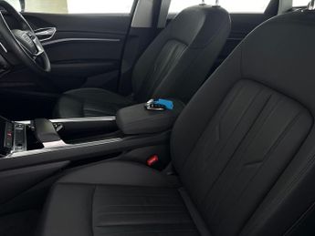 Audi e-tron 55 Technik Sportback quattro 95kWh (11kW Charger) (408 ps) - ADJ