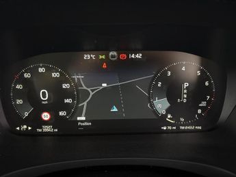 Volvo S90 2.0 T4 Momentum Plus (190 ps) - LED - REVERSE CAM - SAT NAV