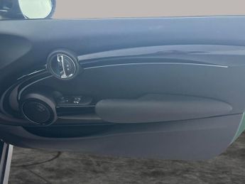 Mini Electric Hatch Cooper SE 32.6kWh Level 3 (184 ps) - PAN ROOF - HK AUDIO - CARPL