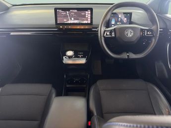 MG Mg4 64kWh Trophy Long Range (203 ps) - KEYLESS ENTRY - LED - REVERSE