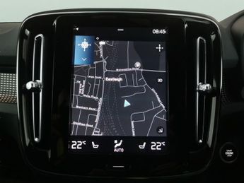 Volvo XC40 1.5h T5 Recharge 10.7kWh Ultimate Dark Plug-in (262 ps) - SURROU