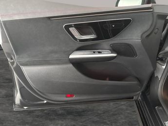 Mercedes-Benz EQE EQE 300 89kWh AMG Line (245 ps) - LED - REVERSE CAM - NAV