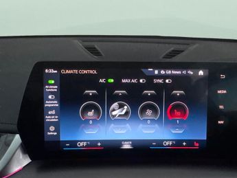 BMW iX1 30 66.5kWh M Sport xDrive (11kW Charger) (313 ps) - REVERSE CAM 