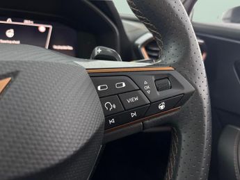Cupra Formentor 1.4 eHybrid 12.8kWh V1 Plug-in DSG (204 ps) - ADAPTIVE CRUISE - 